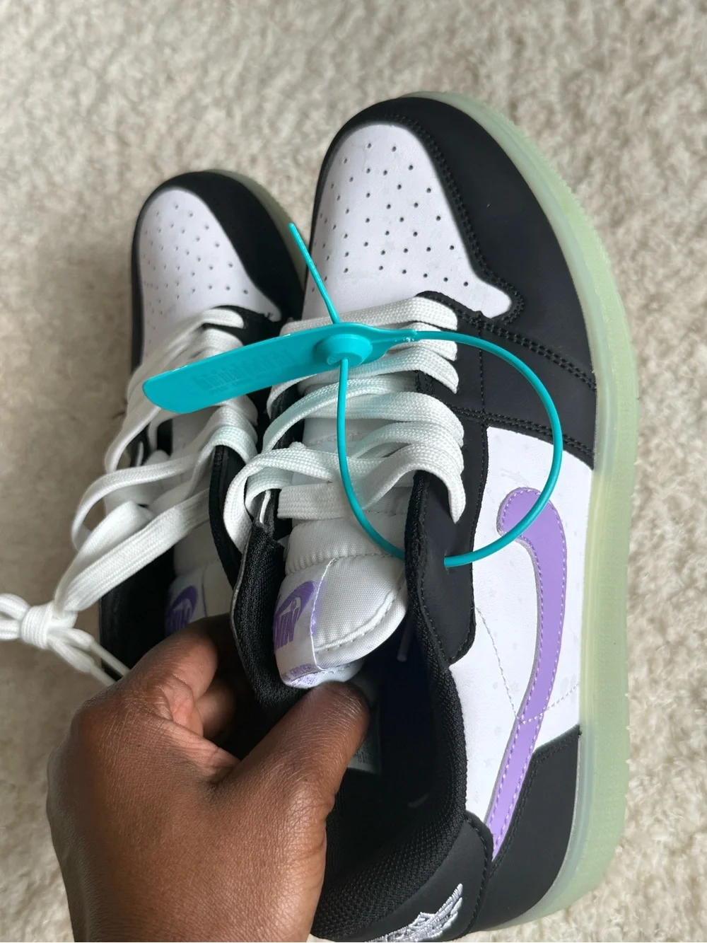Sneakers in White, Black & Lavender